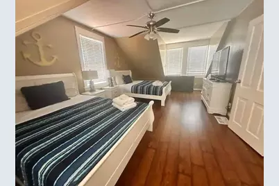 3027 Avenue L, Galveston, TX 77550 - Photo 13