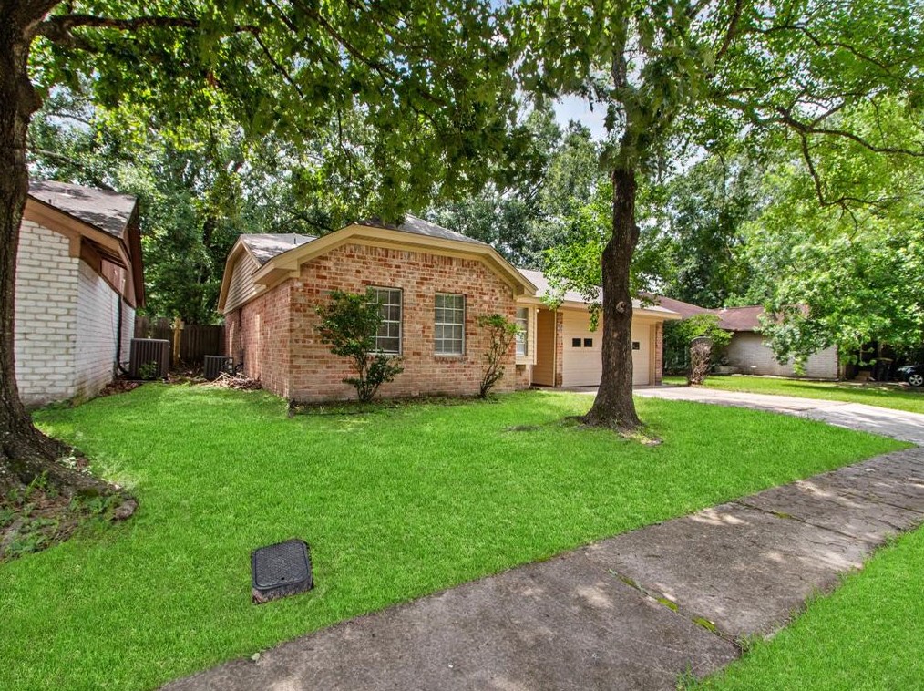6026 Knotty Post Ln, Spring TX  77373-7016 exterior