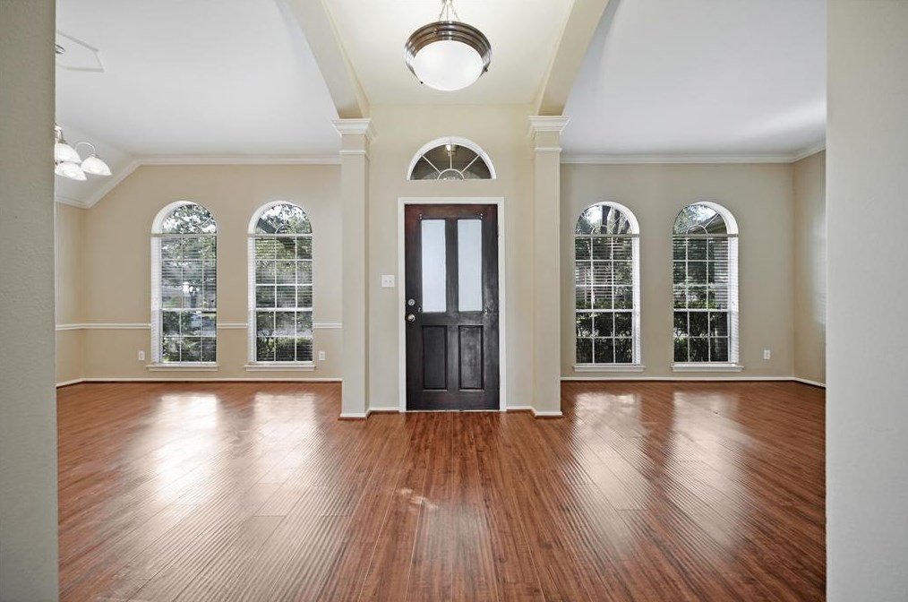 2039 Canyon Crest Dr, Sugar Land TX  77479-8956 exterior