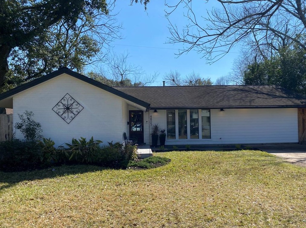 4805 Kinglet St, Houston TX  77035-4925 exterior