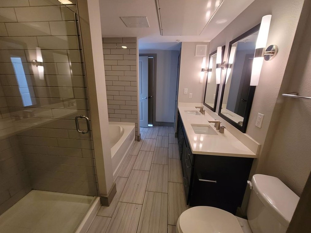 180 Gray St, Houston TX  77019-5509 exterior