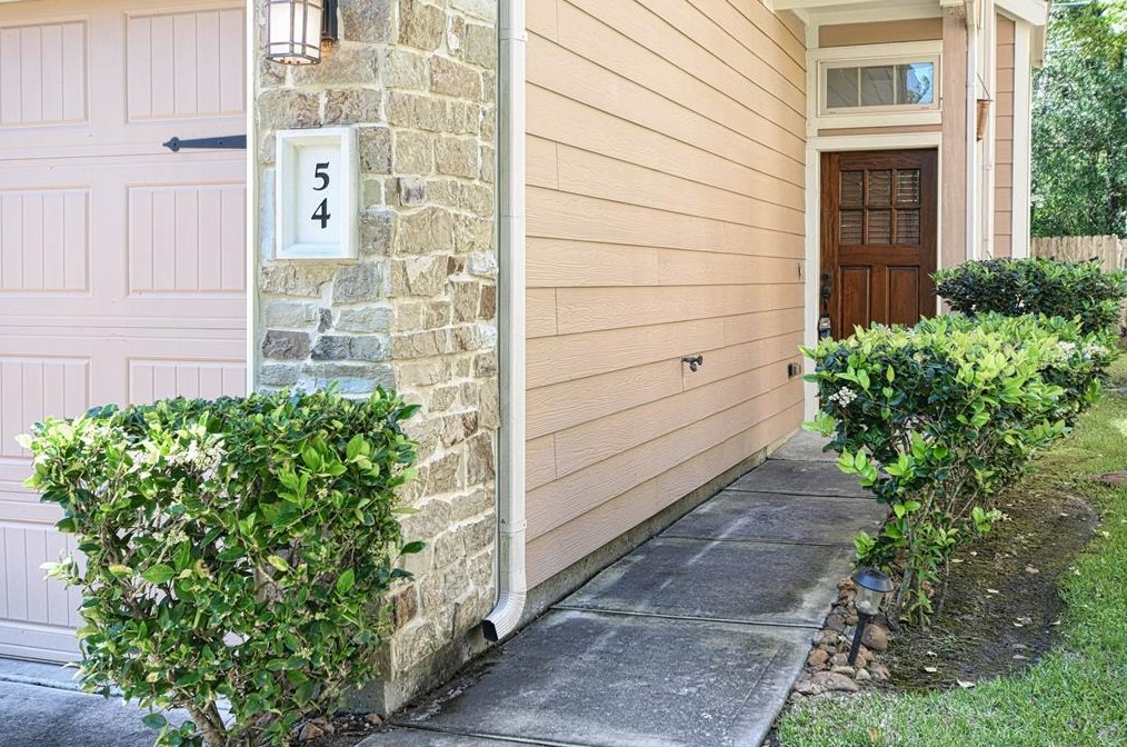 54 Cheswood Manor Dr, Spring TX  77382-5380 exterior