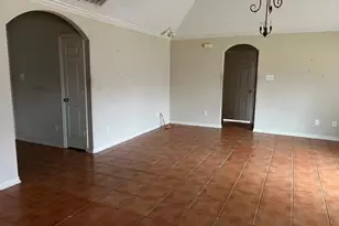 1033 Theresa St, Houston, TX 77051 - Photo 11