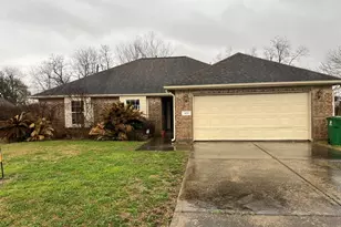 1033 Theresa St, Houston, TX 77051 - Photo 1