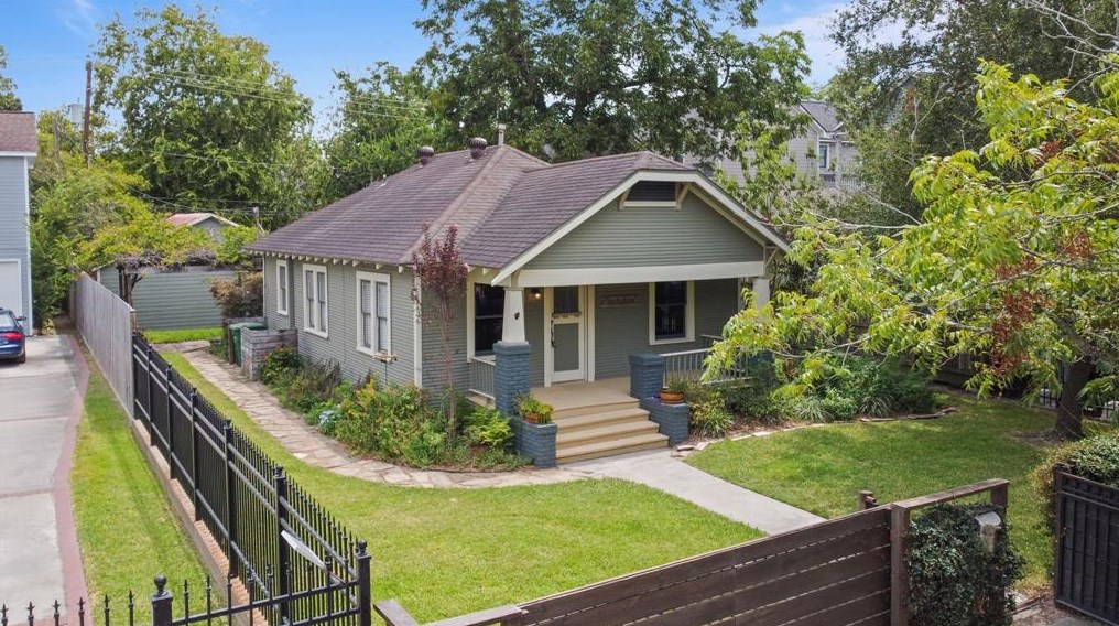 1516 Waverly, Houston TX  77007-1443 exterior