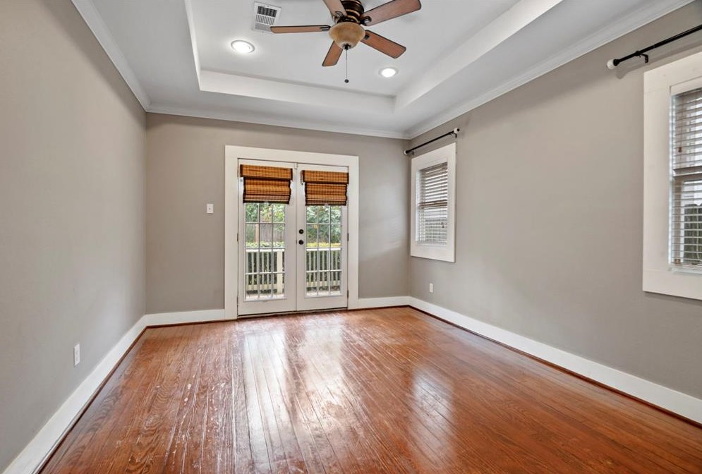 1516 Waverly, Houston TX  77007-1443 exterior