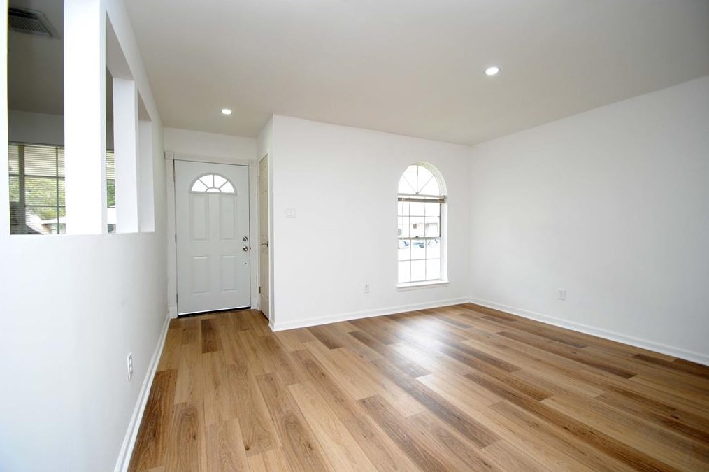 2135 Bunzel St, Houston TX  77088-3208 exterior