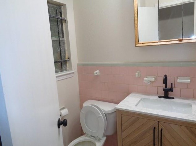 522 Barkley St, Houston TX  77022-3900 exterior