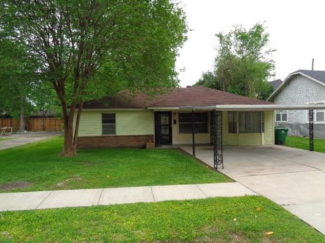 522 Barkley St, Houston TX  77022-3900 exterior