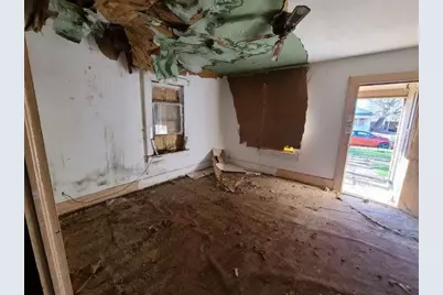 309 E Wharton Avenue, Electra, TX 76360 - Photo 3