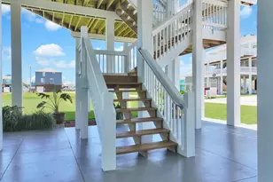 906 Westview, Crystal Beach, TX 77650 - Photo 11