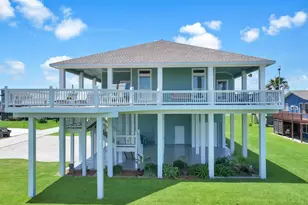 906 Westview, Crystal Beach, TX 77650 - Photo 3