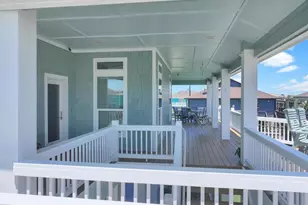 906 Westview, Crystal Beach, TX 77650 - Photo 13