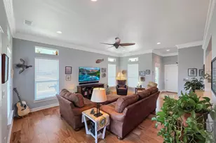 906 Westview, Crystal Beach, TX 77650 - Photo 19