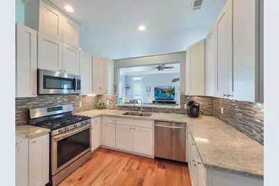 906 Westview, Crystal Beach, TX 77650 - Photo 23