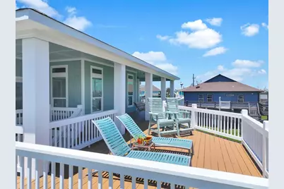 906 Westview, Crystal Beach, TX 77650 - Photo 15