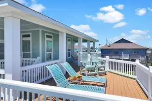 906 Westview, Crystal Beach, TX 77650 - Photo 15