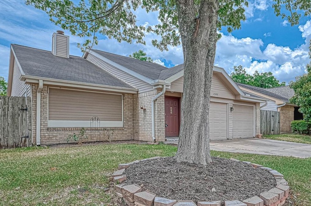 2306 Canebreak Xing, Sugar Land TX  77478-4357 exterior