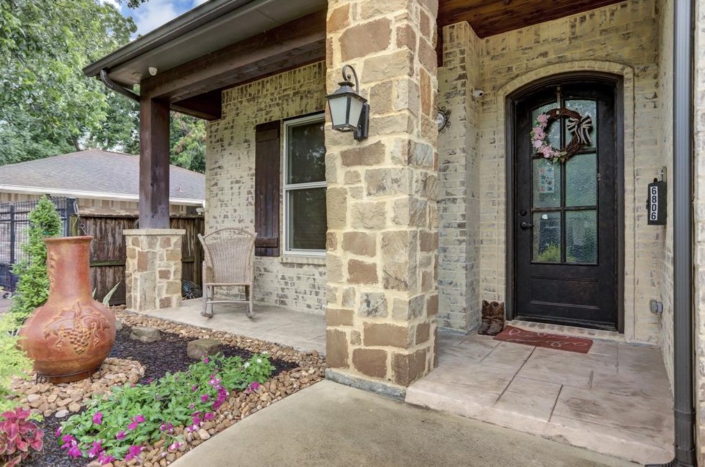 6806 Heron Dr, Houston TX  77087-6620 exterior
