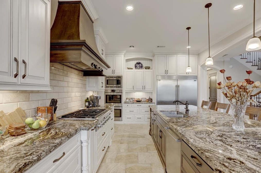 6806 Heron Dr, Houston TX  77087-6620 exterior