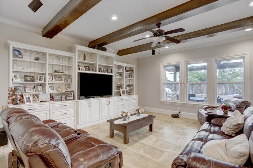 6806 Heron Dr, Houston TX  77087-6620 exterior
