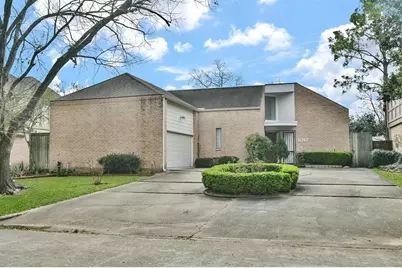 11747 Riverview Dr, Houston, TX 77077 - Photo 1