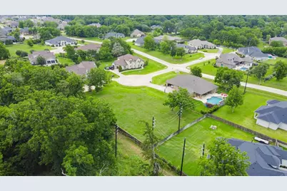 32823 Whistler Court, Fulshear, TX 77441 - Photo 3