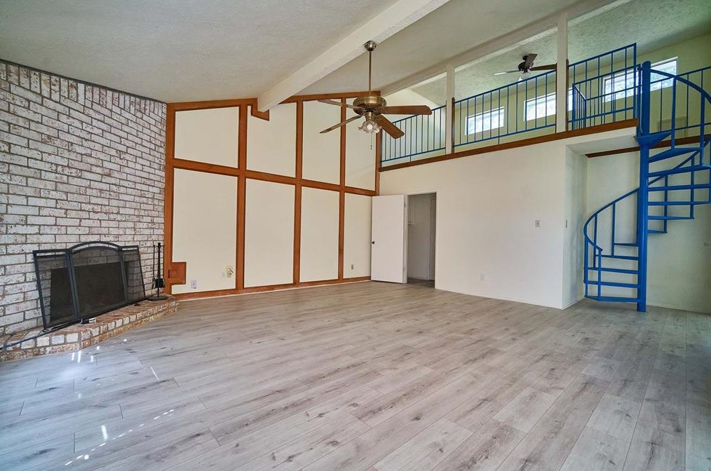 14407 Swanfield Dr, Houston TX  77083-6140 exterior