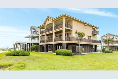 9 Blue Heron Drive, Jamaica Beach, TX 77554 - Photo 11