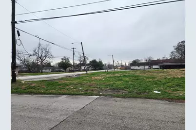 3813 Crane Street, Houston, TX 77026 - Photo 1