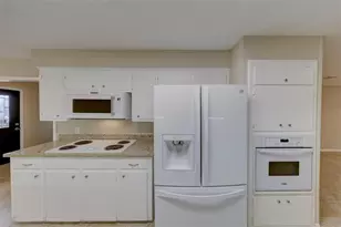 4602 Iroquois Dr, Pasadena, TX 77504 - Photo 9