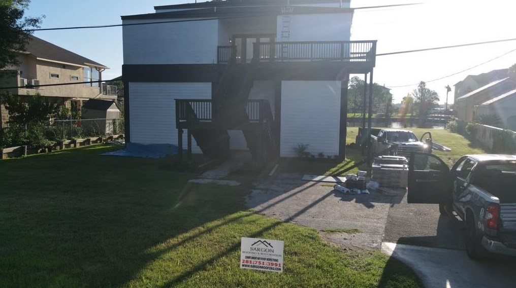 2522 Baycrest Dr, Houston TX  77058-3704 exterior