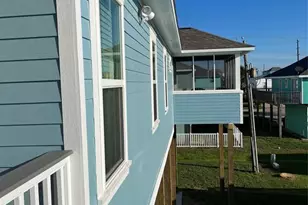 23007 Fresca St, Galveston, TX 77554 - Photo 11