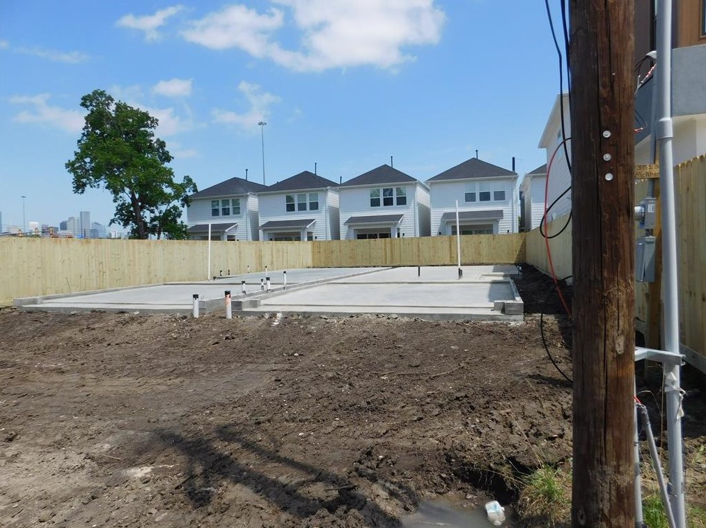 3522 Hadley St, Houston TX 77004-2144 exterior