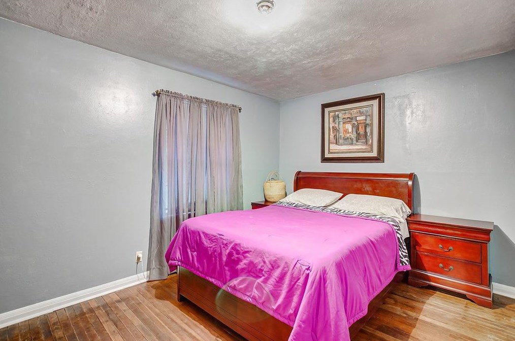 509 Robmore, Houston TX  77076-4329 exterior