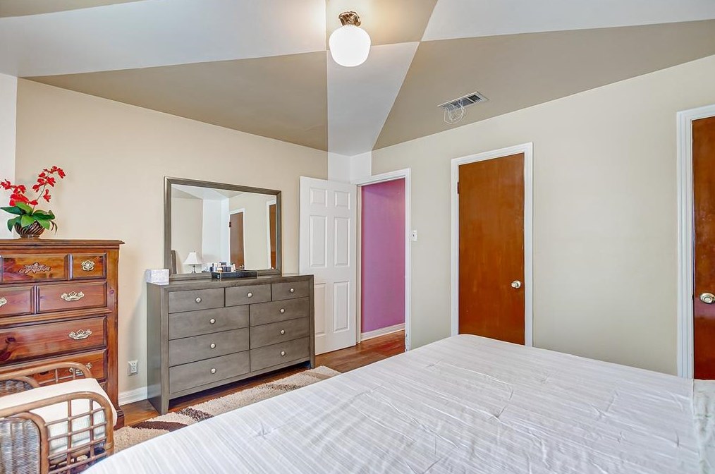 509 Robmore, Houston TX  77076-4329 exterior