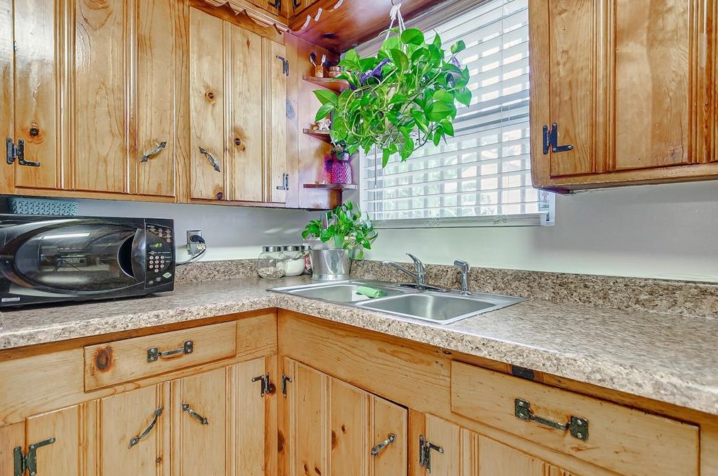 509 Robmore, Houston TX  77076-4329 exterior