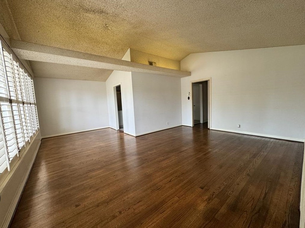 205 Rocky Crk Rd, Houston TX  exterior