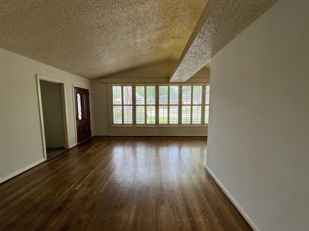 205 Rocky Crk Rd, Houston TX  exterior
