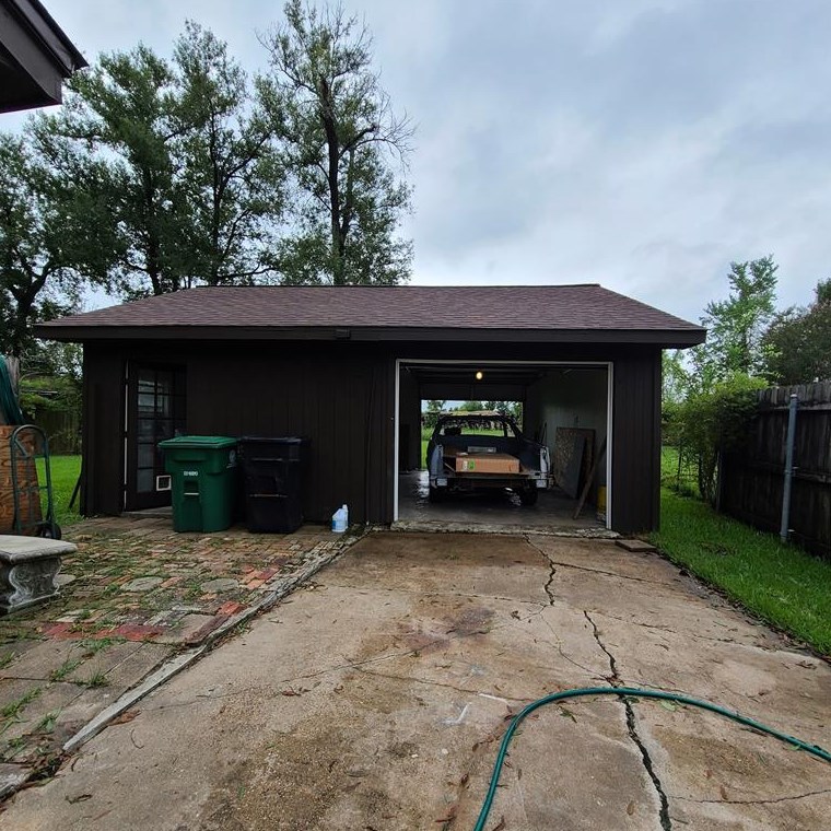 11214 Gloria Dr, Houston TX  77013-3330 exterior