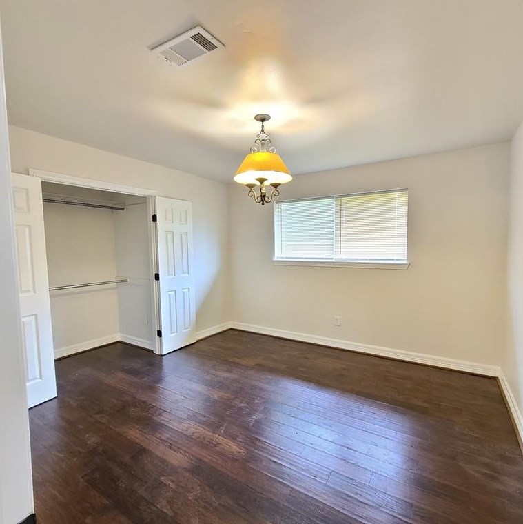11214 Gloria Dr, Houston TX  77013-3330 exterior