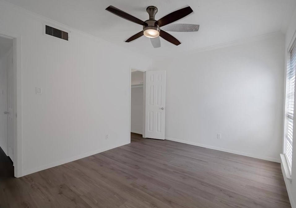3400 Timmons Ln, Houston TX  77027-6437 exterior