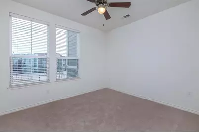 5712 Azle Avenue, Fort Worth, TX 76106 - Photo 15