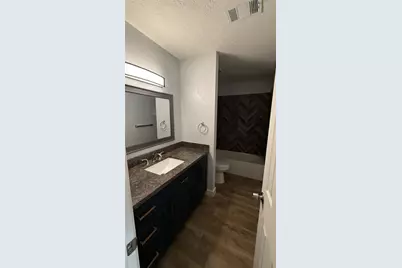 6018 Beaconridge Drive, Houston, TX 77053 - Photo 13