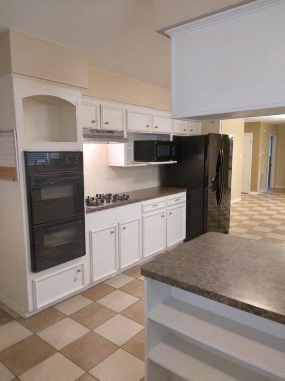 1703 Willowby Dr, Houston TX  77008-1219 exterior