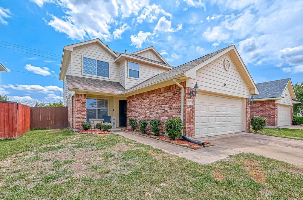 2614 Royal Blue Dr, Houston TX  77088-3340 exterior