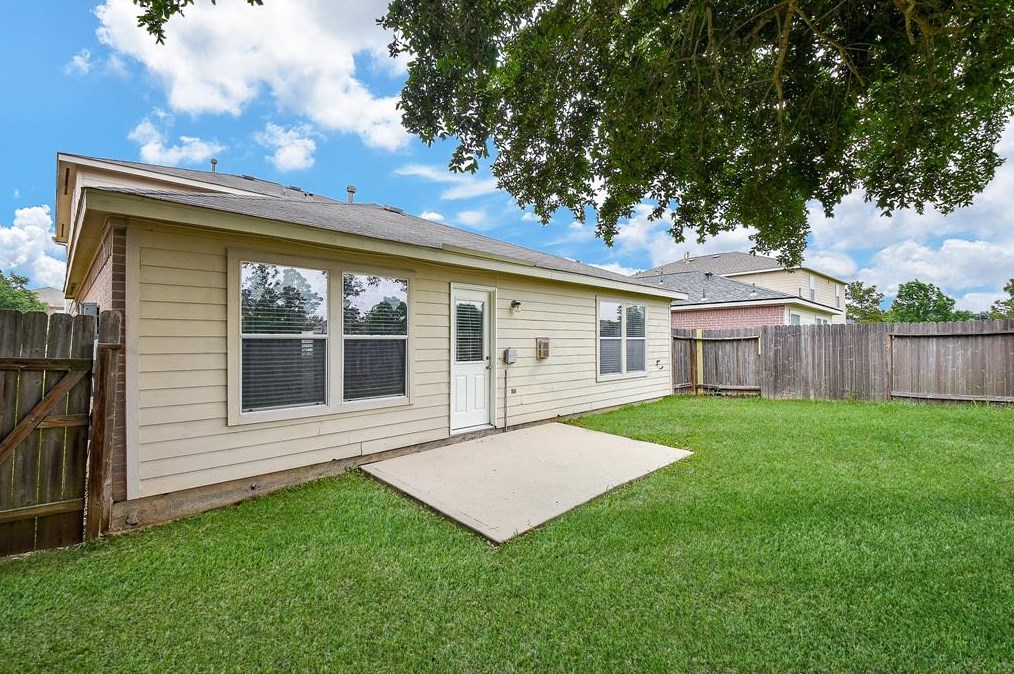 19215 Christine Crossing Dr, Richmond TX  exterior