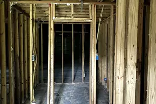 610 New York St, Navasota, TX 77868 - Photo 17