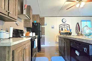 51 Bluewater Dr, Point Blank, TX 77364 - Photo 9