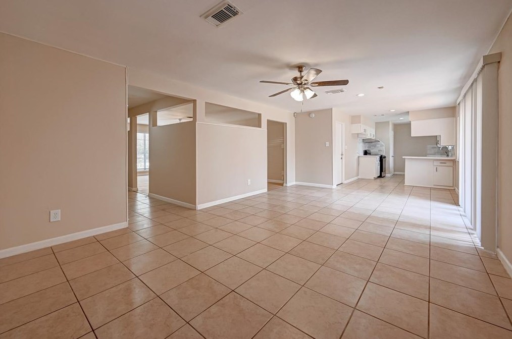 1506 Maux Dr, Houston TX 77043-3318 exterior